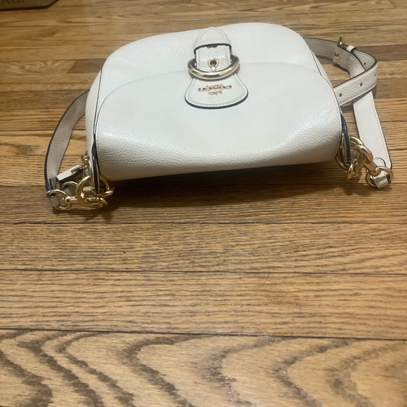 Coach Kleo Shoulder Bag 23 White Leather - Picture 10 of 16